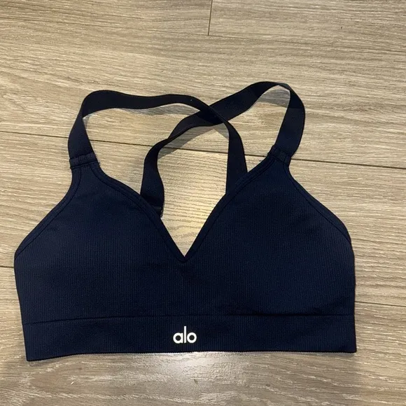 Alo yoga Seamless Ribbed Favorite Bra in Navy