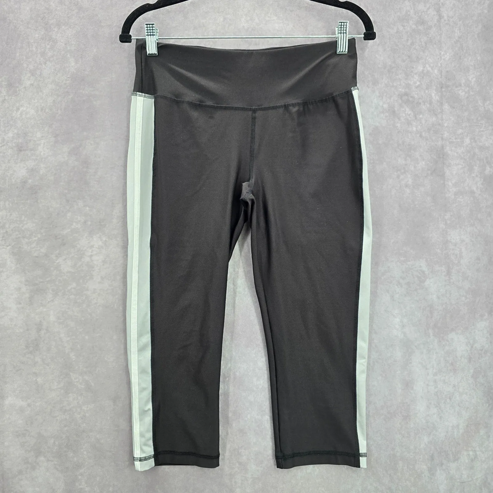 Athletic Works Black Cropped Stripe Activewear Legging Yoga Pants Bottoms Medium