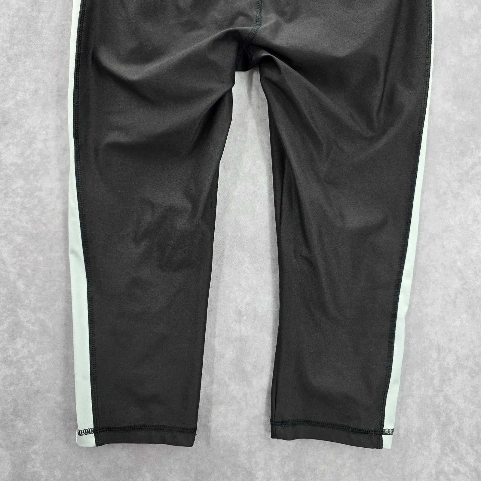 Athletic Works Black Cropped Stripe Activewear Legging Yoga Pants Bottoms Medium