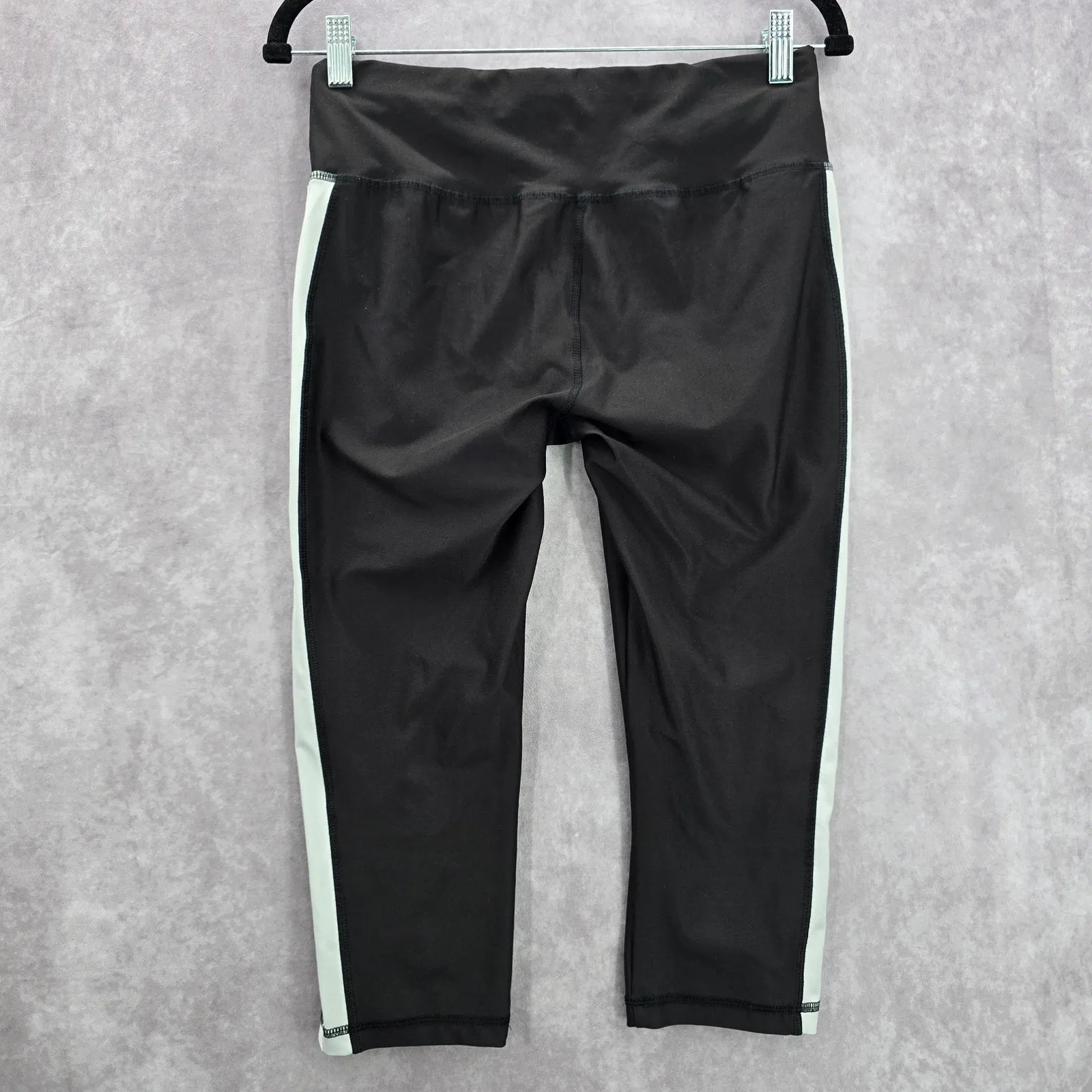 Athletic Works Black Cropped Stripe Activewear Legging Yoga Pants Bottoms Medium