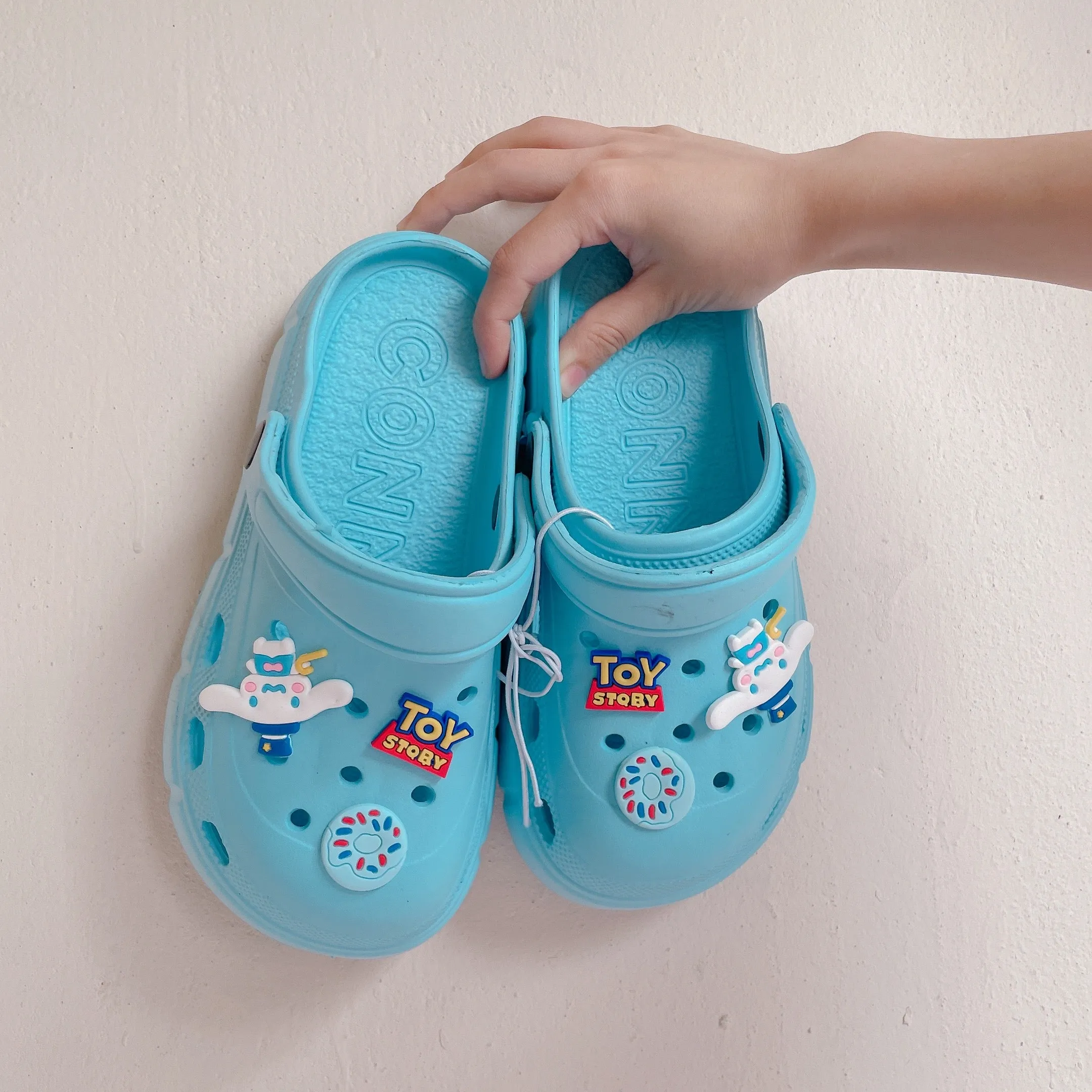 Cinnamoroll Clogs