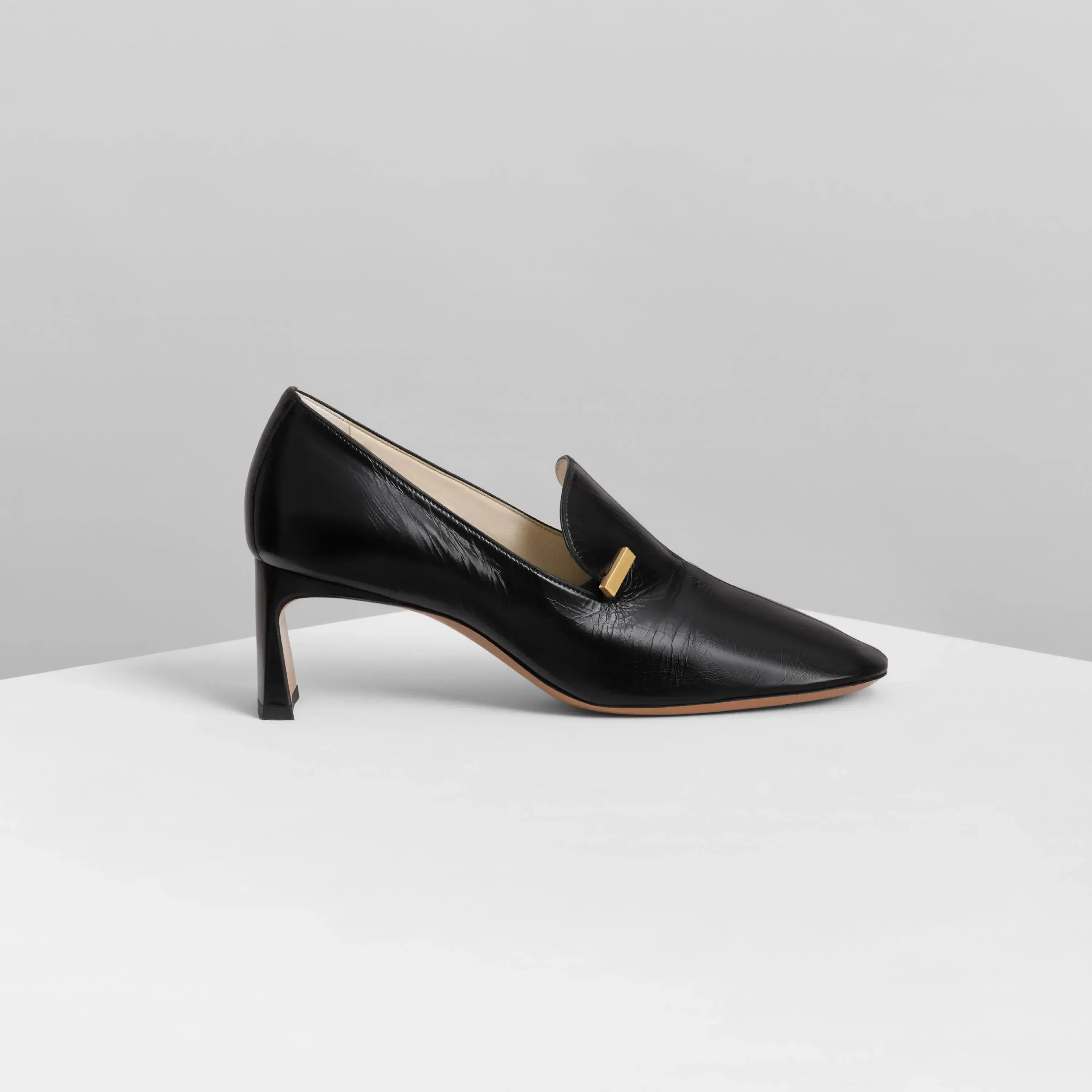 CLUB LOAFER 60 | black leather with gold
