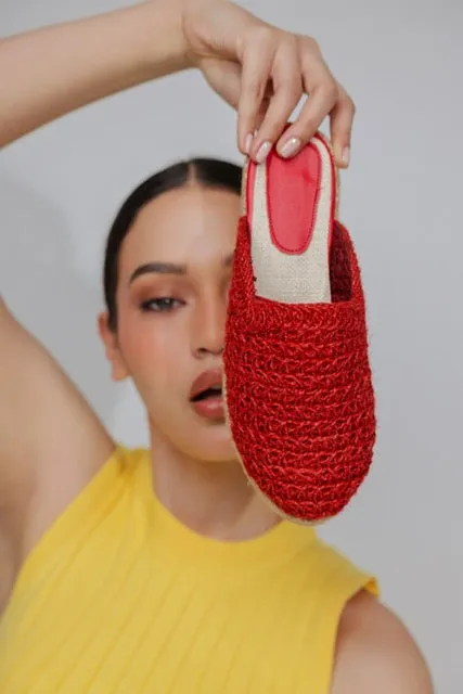 Flat Sole Slip-On Clogs-Red