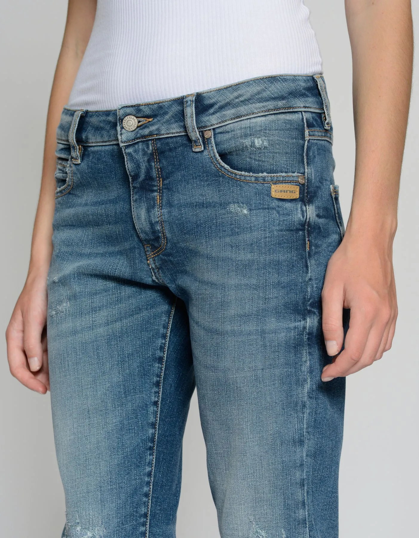 GANG 94NADIA Cropped boyfriend fit