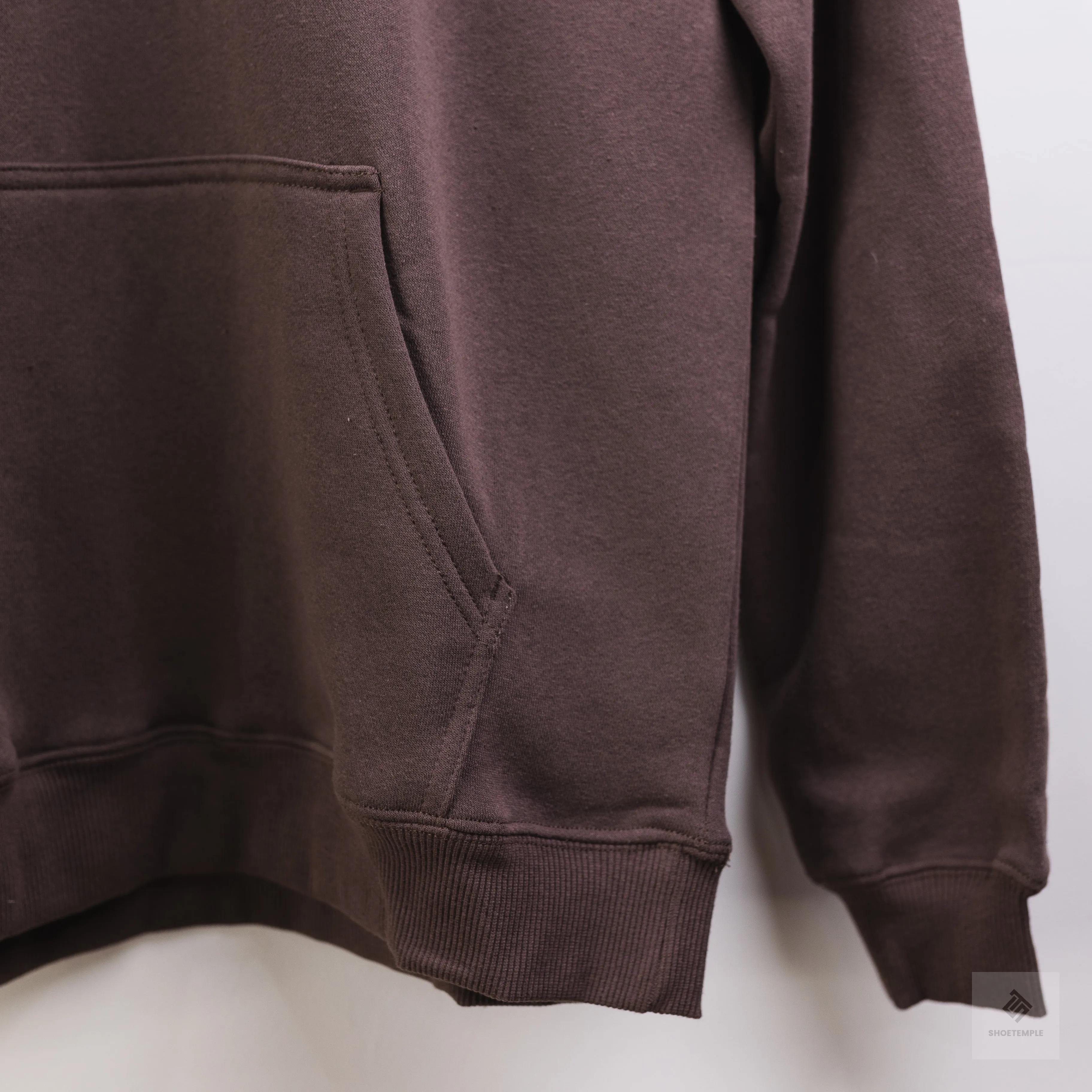 Graphic Fleece Pullover - Colour Washed Chocolate/ Motor City