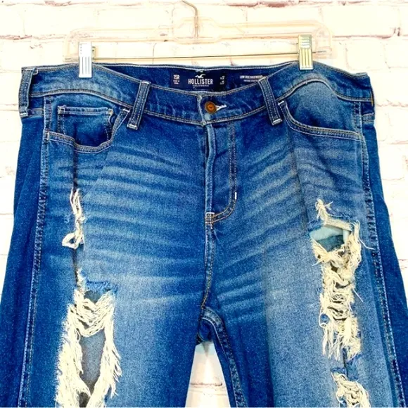 Hollister Low Rise Boyfriend Jeans Distressed