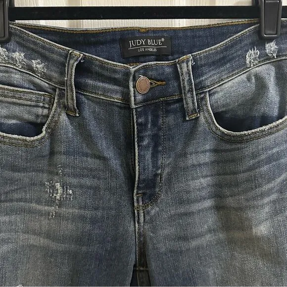 JUDY BLUE Los Angeles Relaxed Fit Distressed Women’s Jeans size 5 / 27 denim
