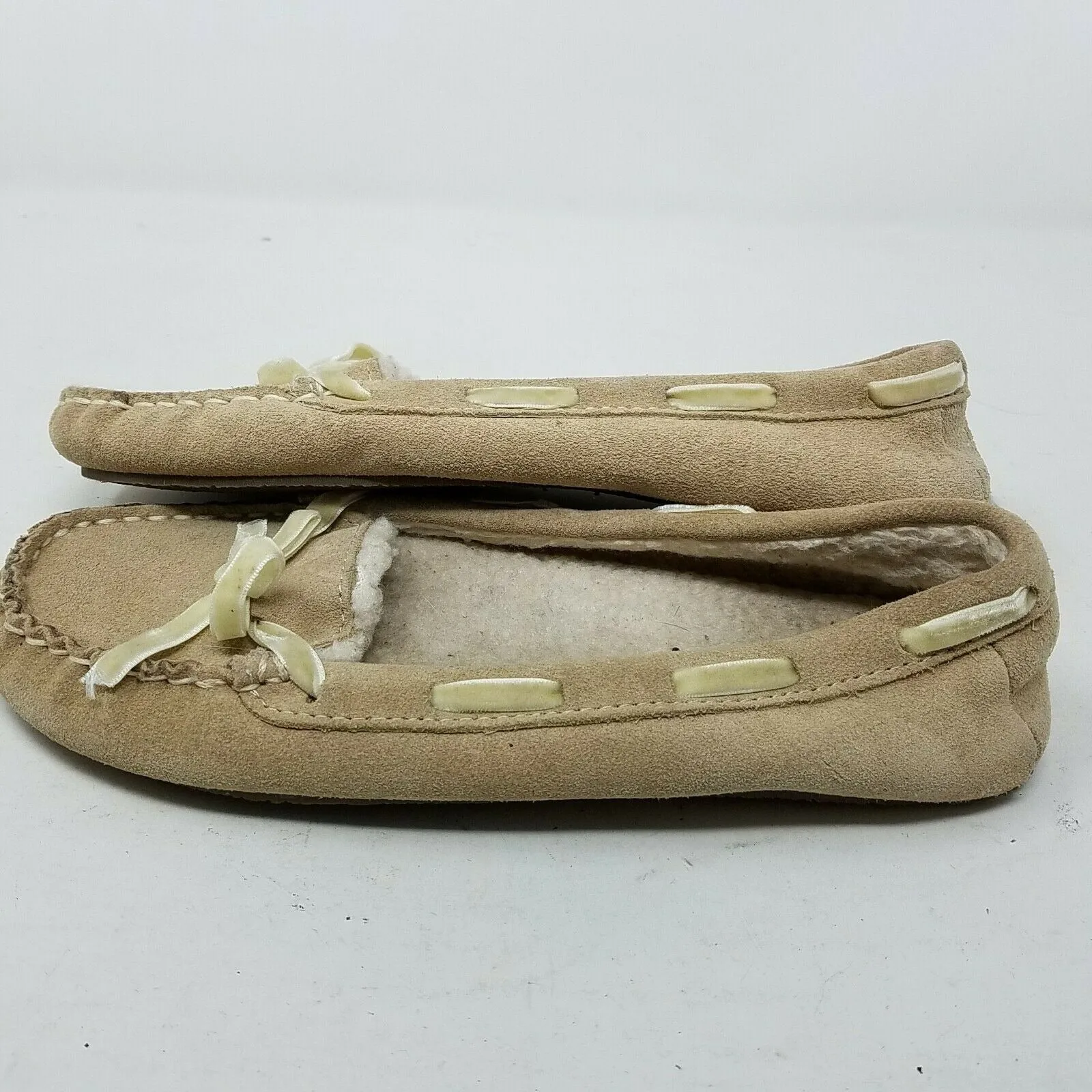 LL Bean Moccasins Shearling Fleece Lined Low Slippers Shoes Womens 7 264582 Tan
