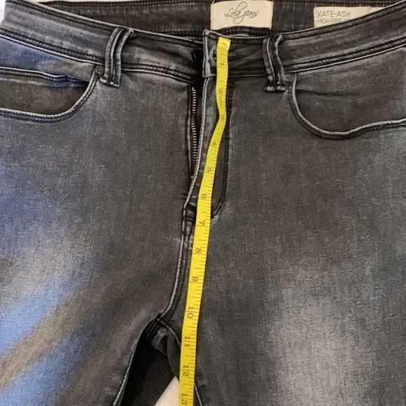 Lola, Kate Ash, High Rise, Straight Leg black distressed jeans, size 31/10