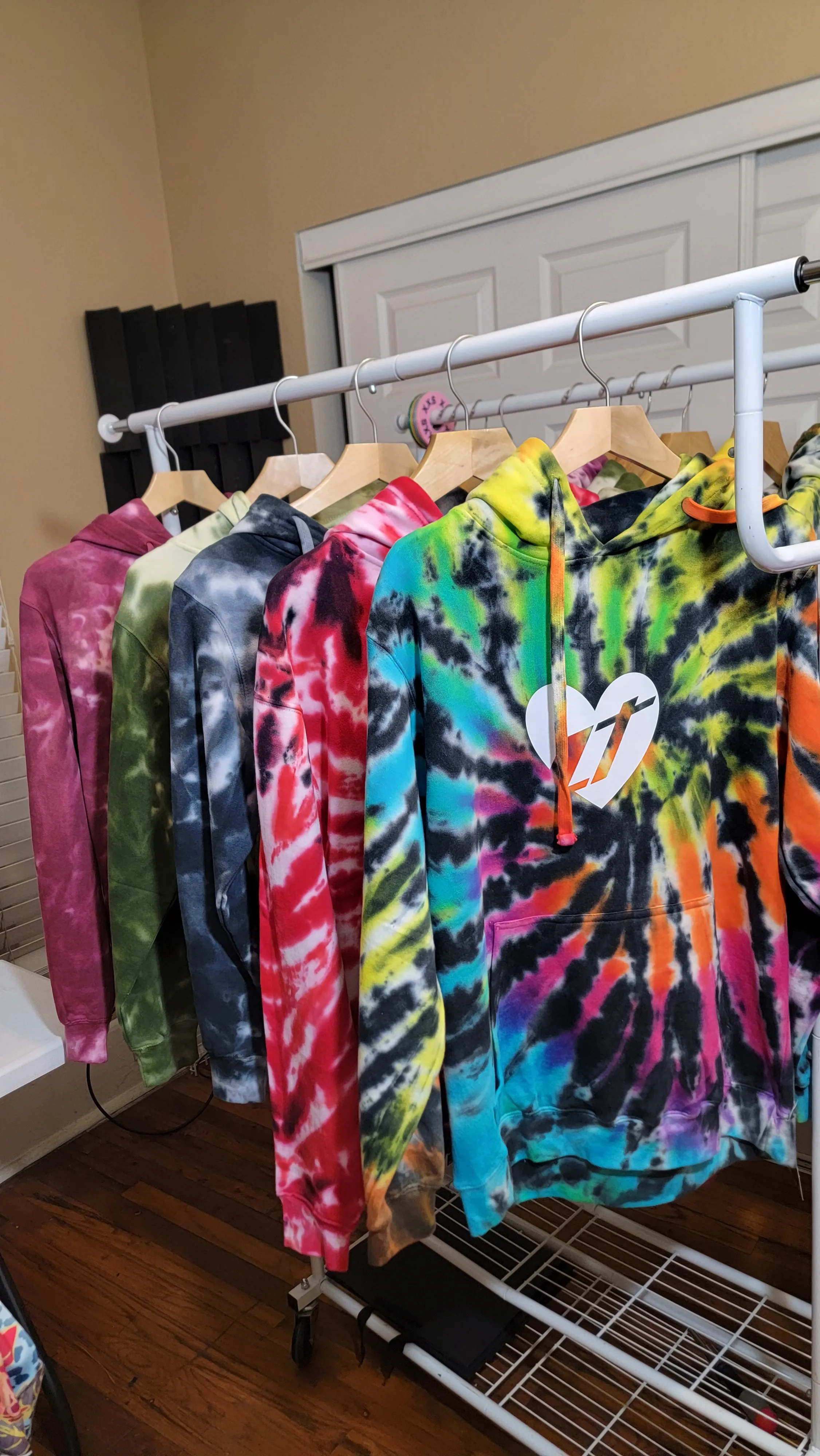 LT Unisex Tie Dye Pullover Hoodies