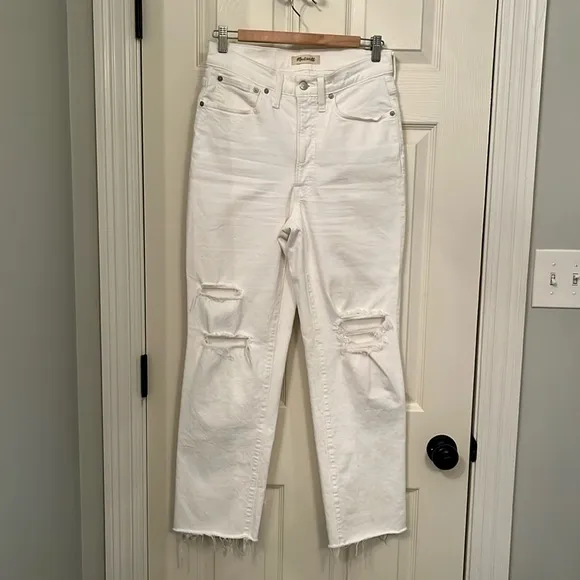 Madewell Women’s White Perfect Vintage Straight Jeans  Sz 27 Distressed Raw Hem