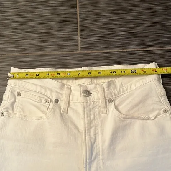 Madewell Women’s White Perfect Vintage Straight Jeans  Sz 27 Distressed Raw Hem