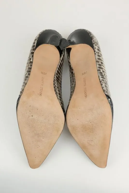 Manolo Blahnik Brogue Pumps Watersnake & Black Patent Size 38.5 Pointed Toe Heel