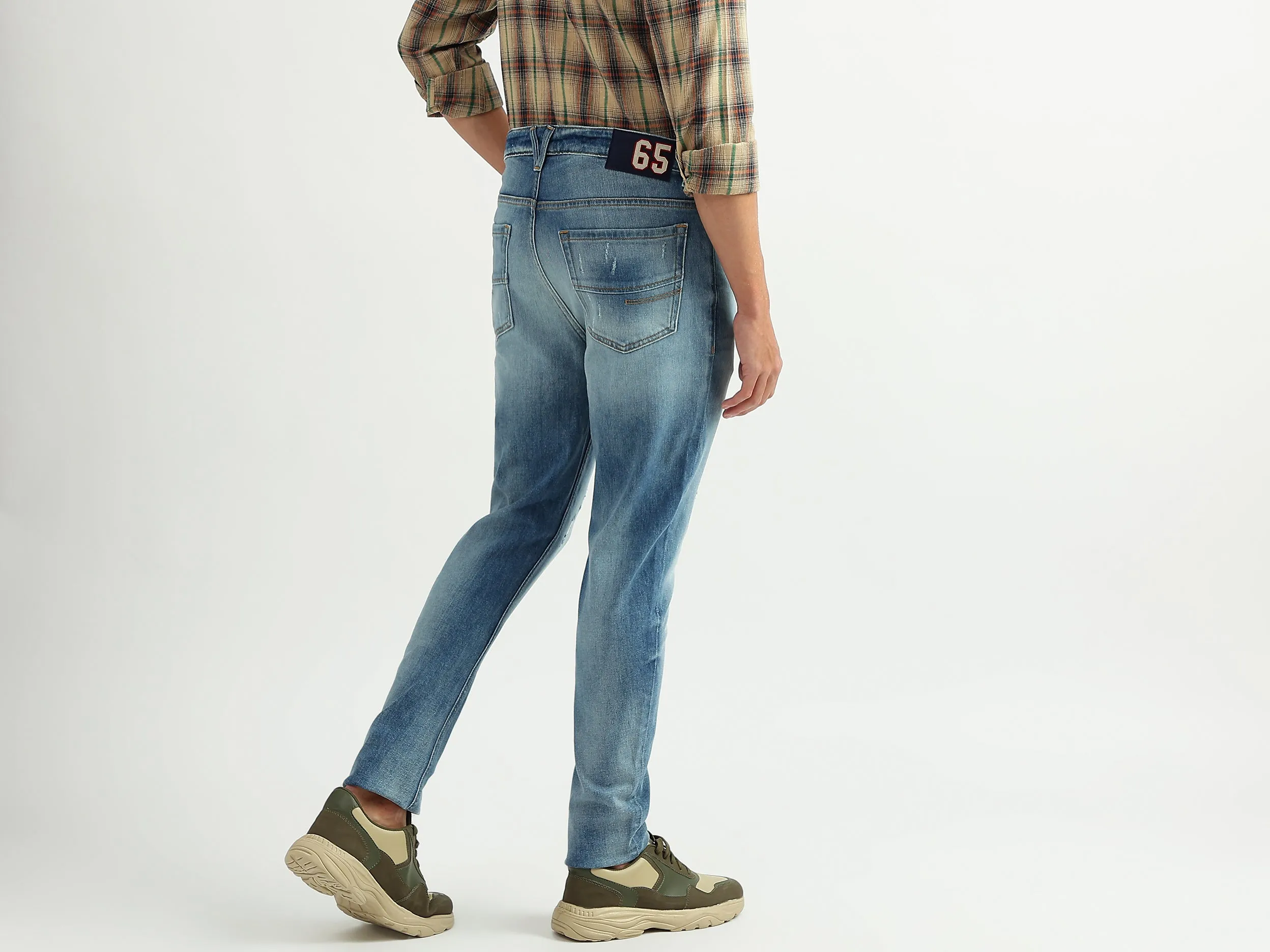 Men Solid Carrot Fit Jeans