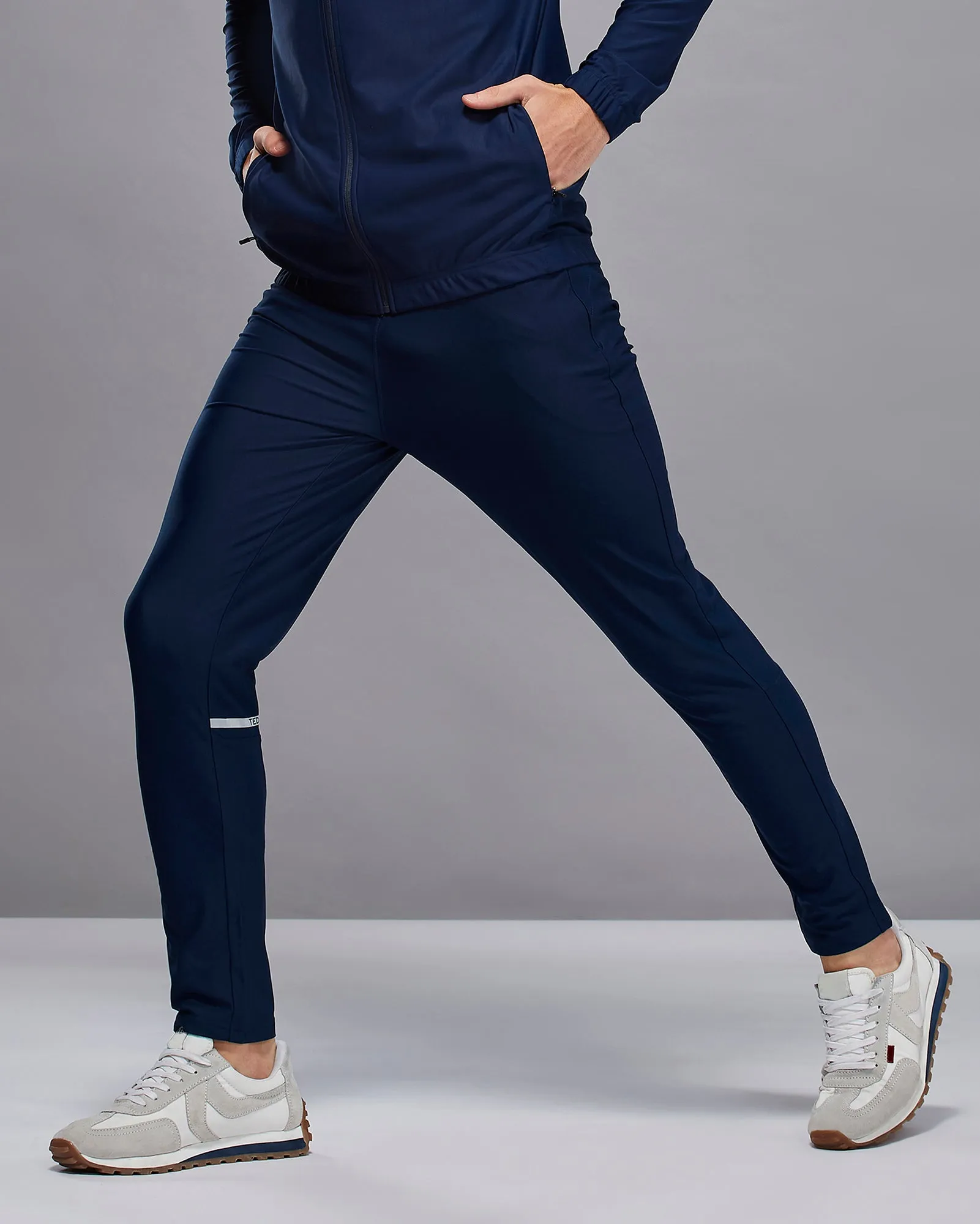 Men Solid Slim Fit Mock Tracksuits with DURACOOL 