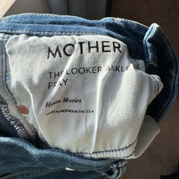 MOTHER Looker Ankle Fray Jeans Size 25