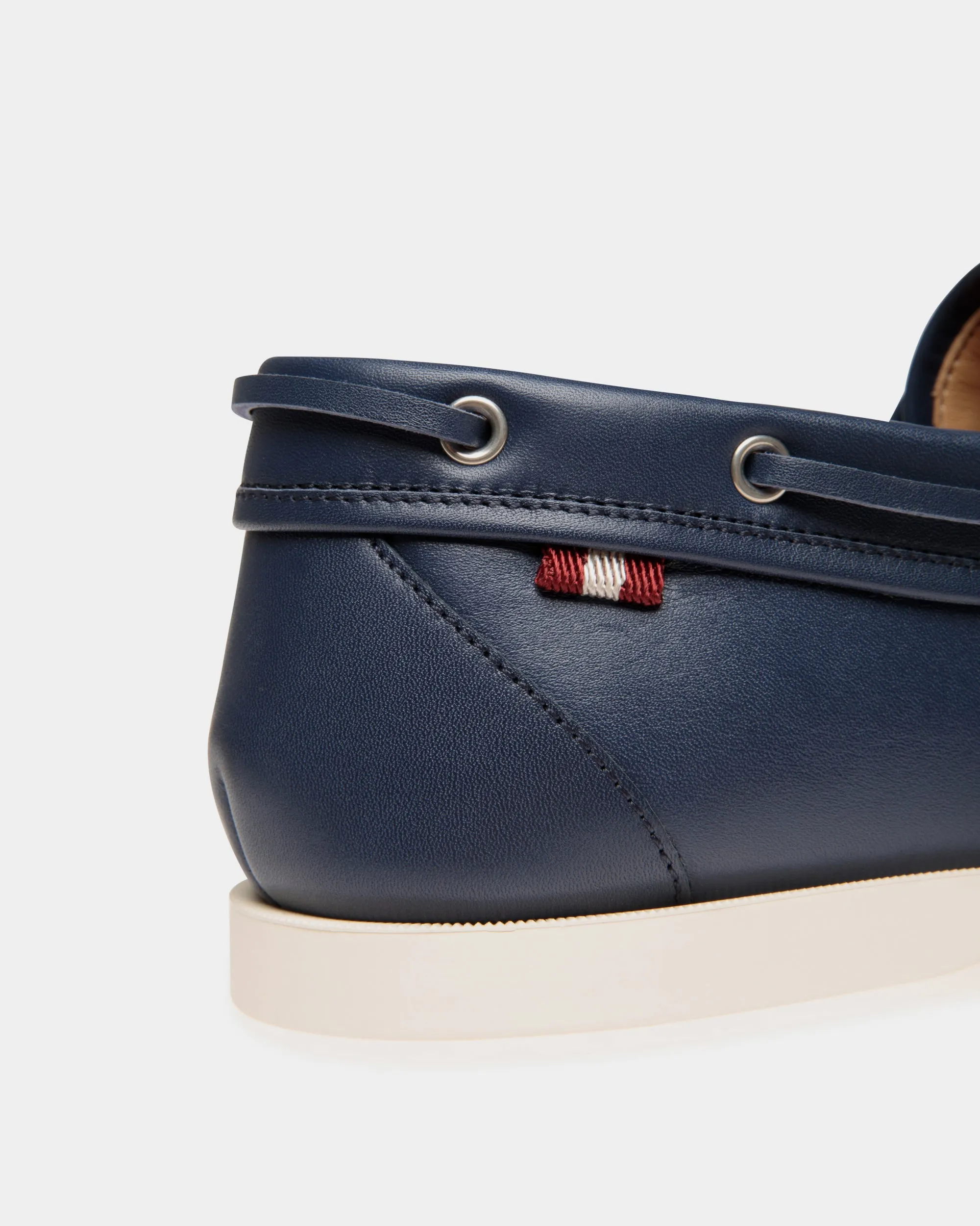 Nabry - Moccassin