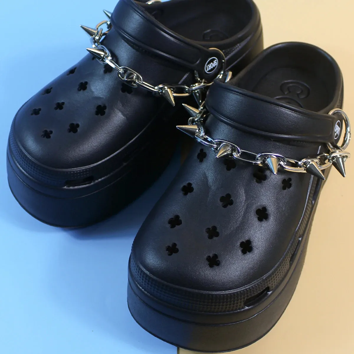 New Sandal Slippers DIY Silver Chains Clogs Women Mules Summer Beach Sandals Cave Hole Female Garden Shoe For Students Girls