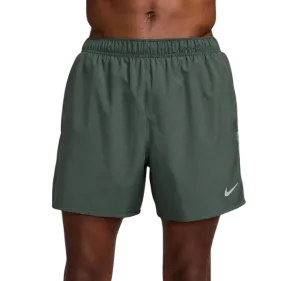 Nike Challenger 7 inch Shorts - Vintage Green