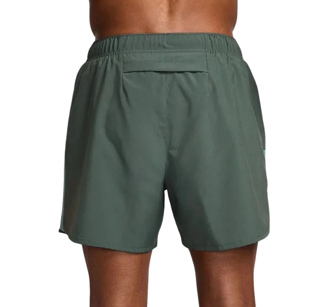 Nike Challenger 7 inch Shorts - Vintage Green