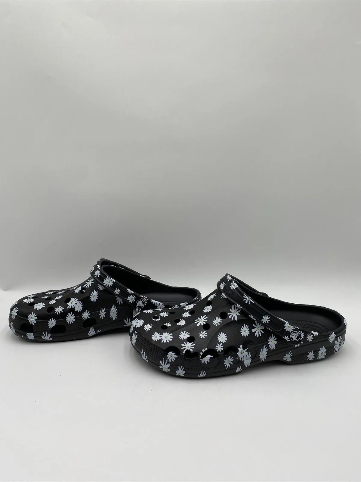 NWOB Crocs Adult Baya Seasonal Printed Clogs Black/White Size 13M - Very Good