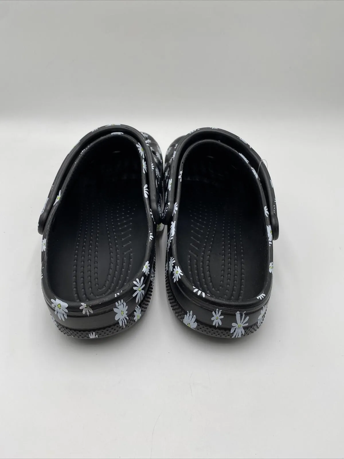 NWOB Crocs Adult Baya Seasonal Printed Clogs Black/White Size 13M - Very Good