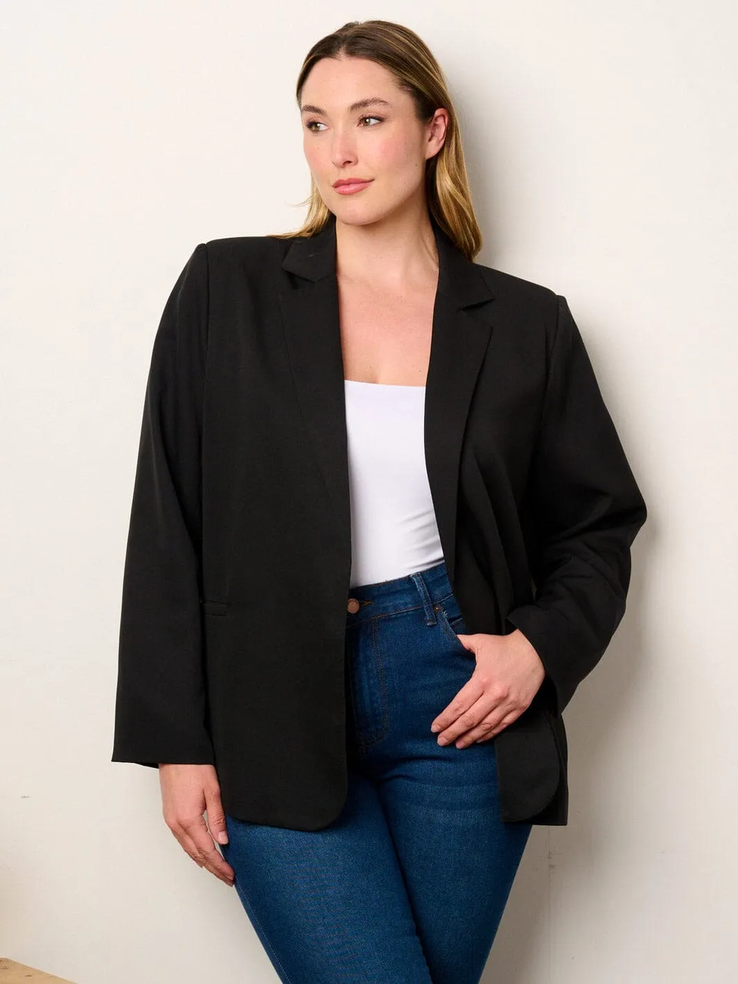 PLUS SIZE LONG SLEEVE OPEN FRONT FRONT POCKETS BLAZER