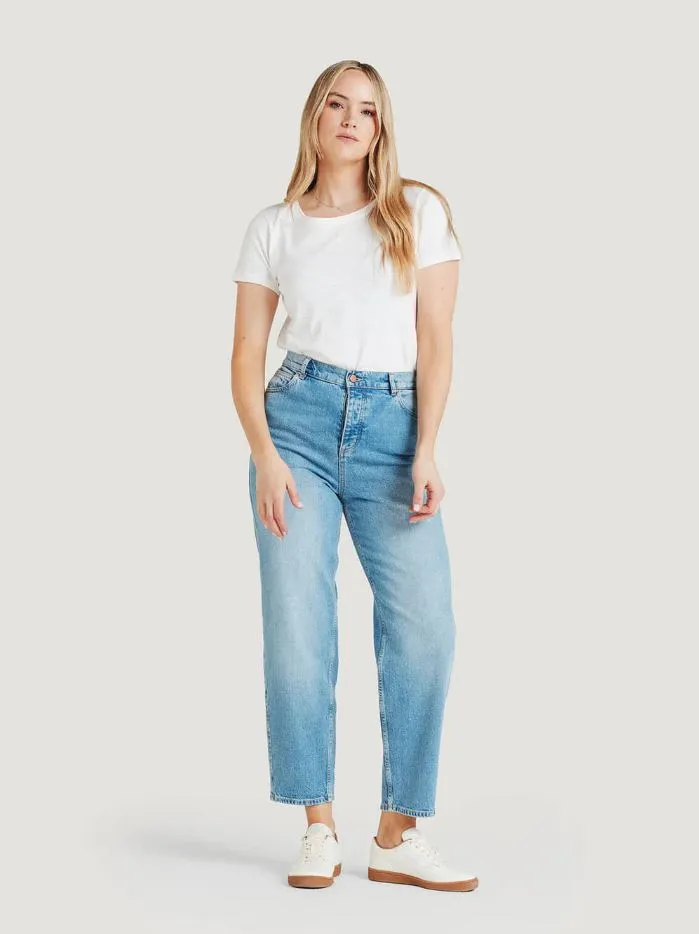 THOUGHT Essential Organic Cotton Boyfriend Jeans vintage blue