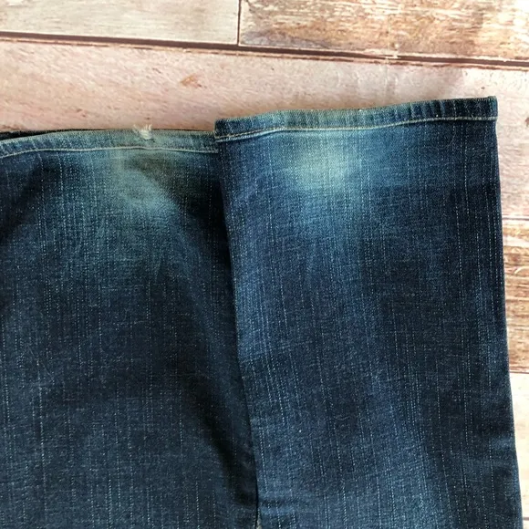 True Religion Johnny Jeans size 28 - euc‎