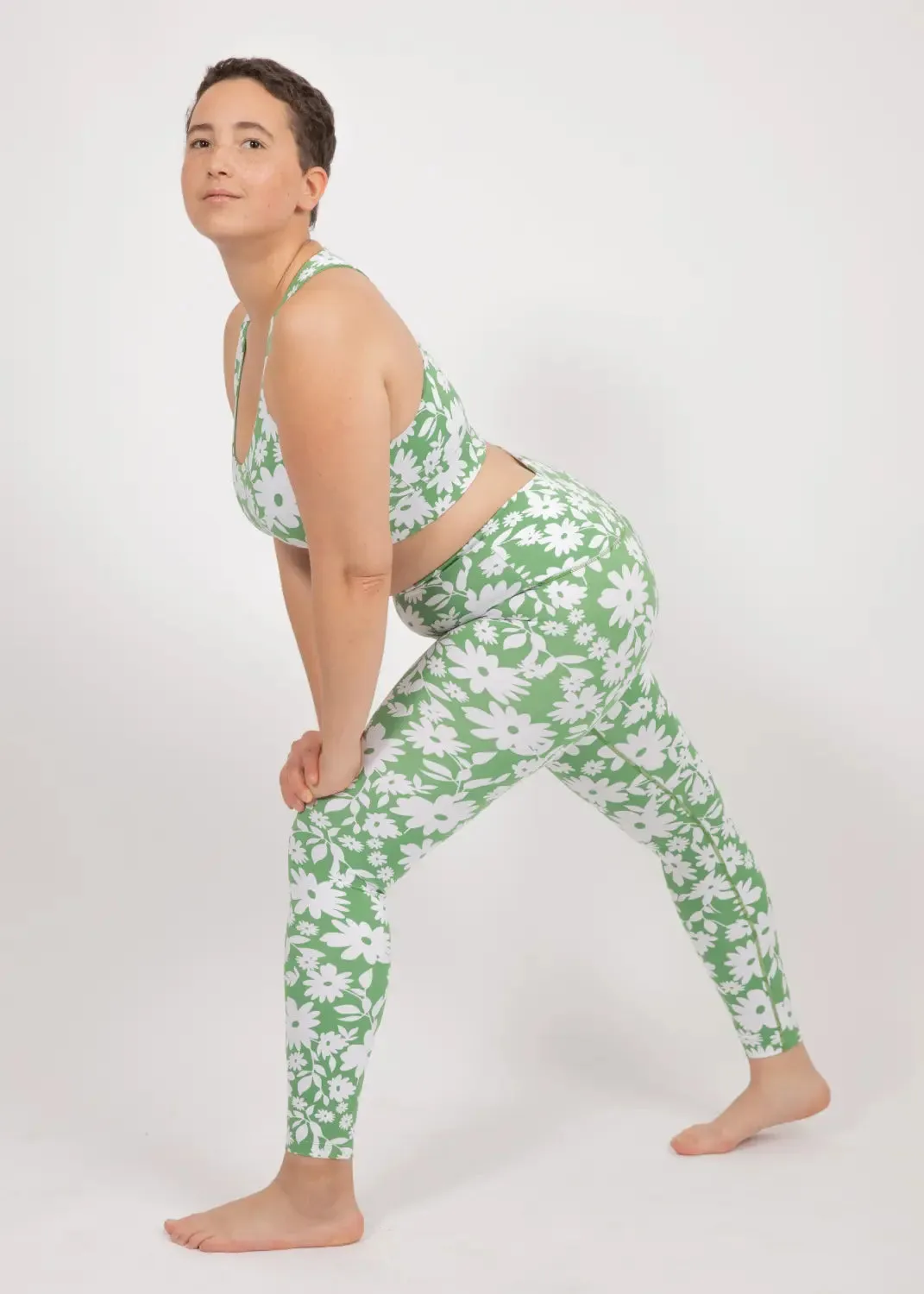 Ubud Sport-BH mit Green Moonflower Print