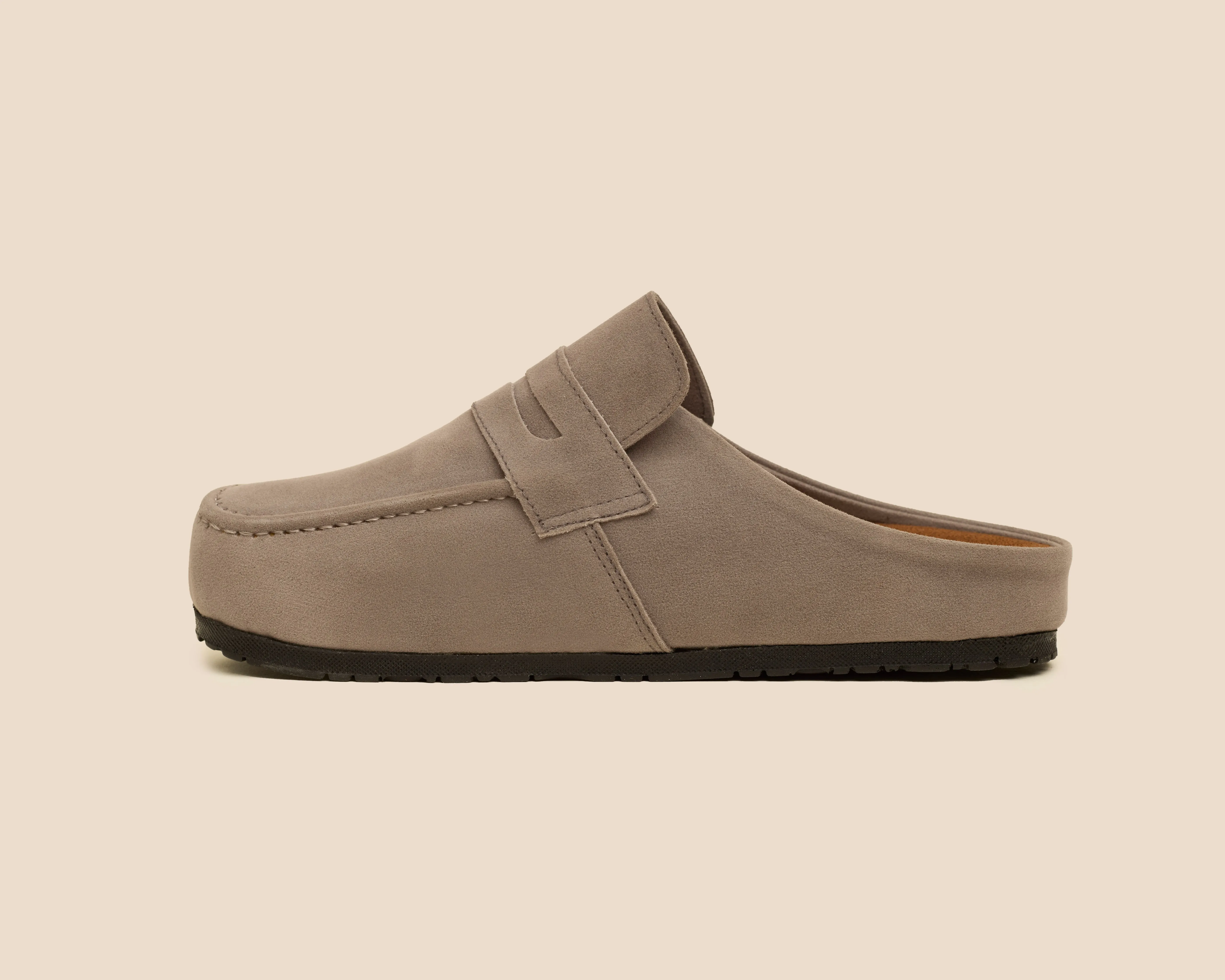 Veloura Clogs (Suede)