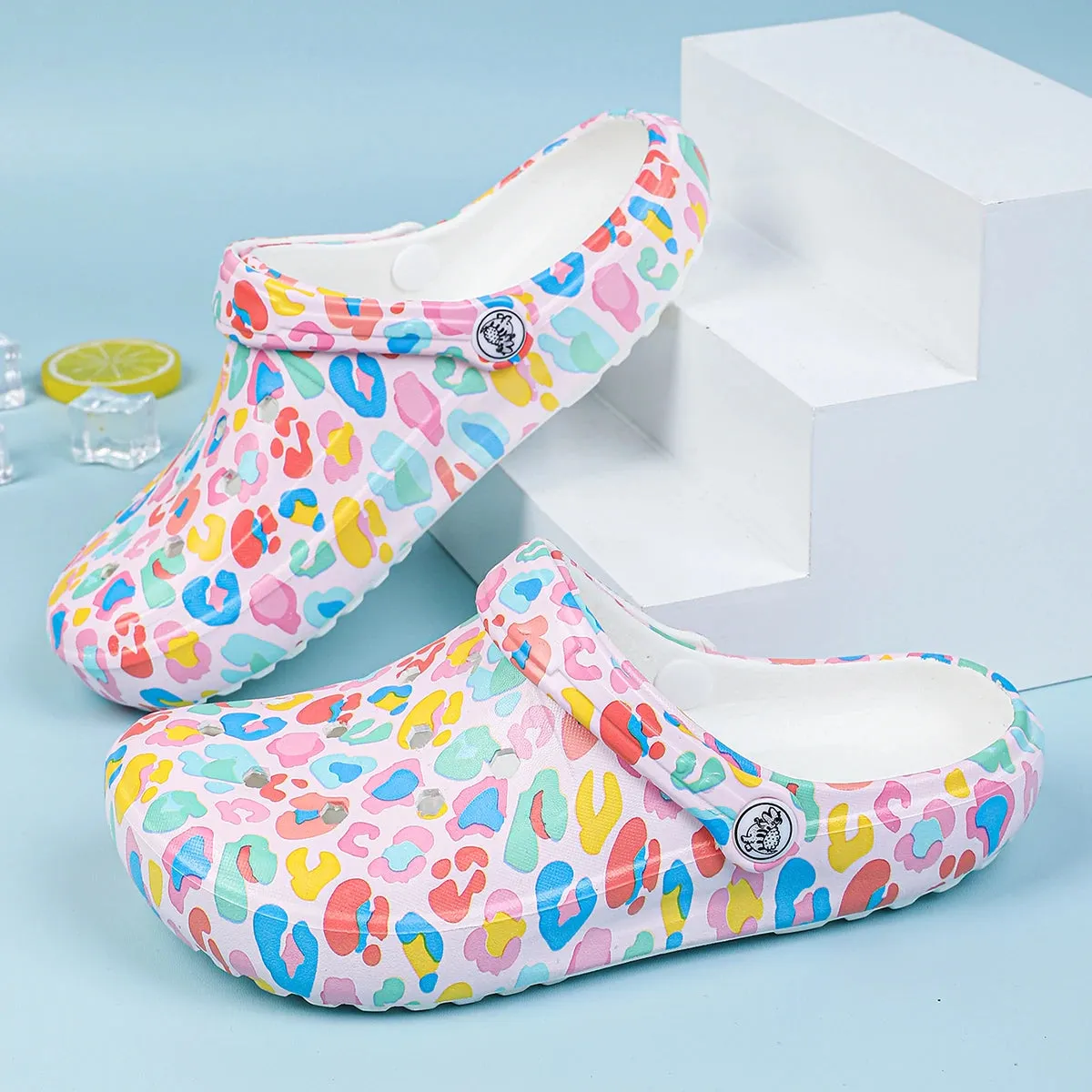 Women's Colorful Cartoon Garden Clog Shoes, Platform Soft Sole Two-way Wear Beach Mules, Pool & Garden Slides, Beach Sandals