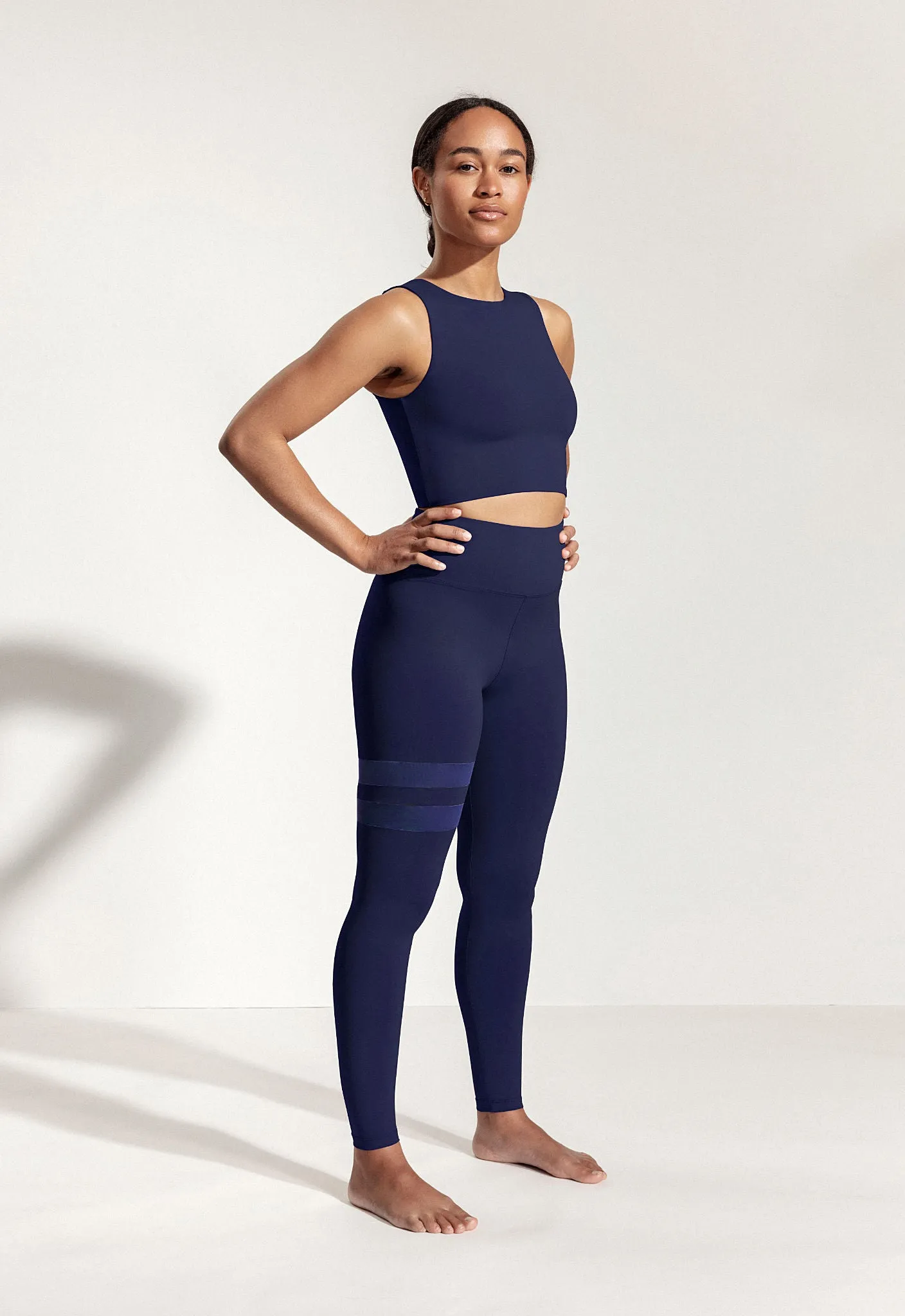 Yoga Top "Amber" in dark blue
